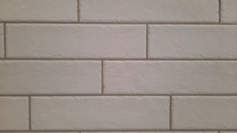 Riemchen Brick weiß 7 x 27,8 cm OUTLET